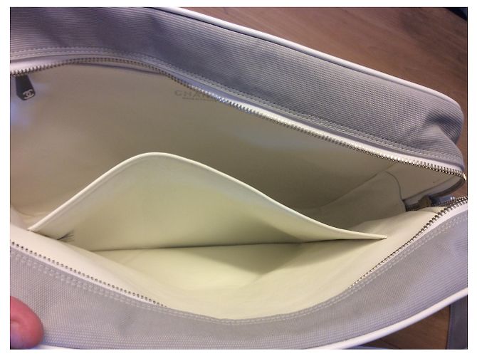Borsa sportiva Chanel croce / spalla Bianco Grigio - vista 12