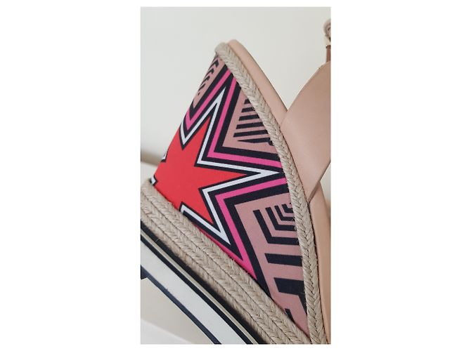 Sandali con zeppa Nicholas Kirkwood in pelle beige - vista 5