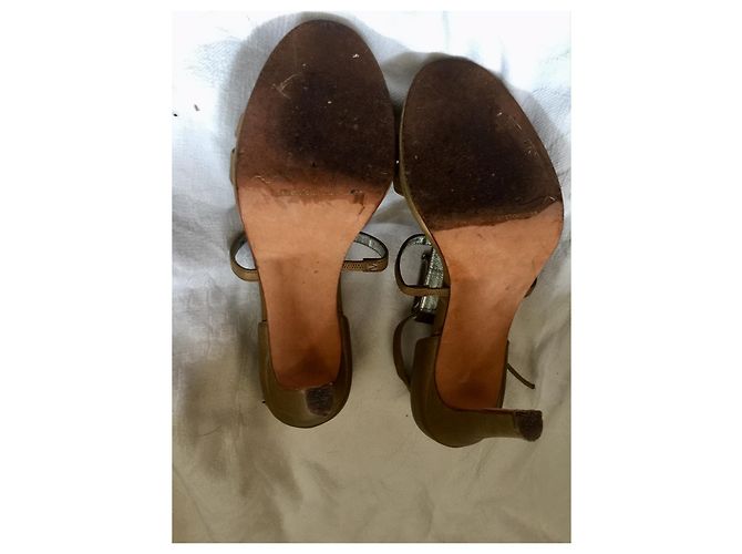 Russell & Bromley Beverly Fieldman per tacchi ingioiellati vintage Russel & Bromley Caramello - vista 3
