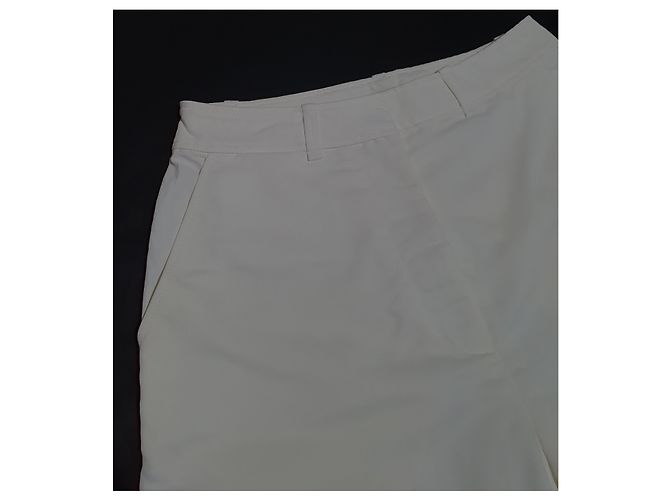 Shorts brancos Acne Studios em viscose - vista 2