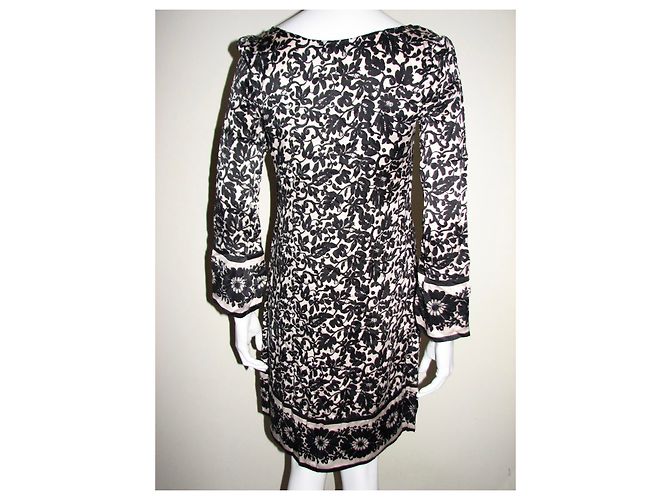 Diane Von Furstenberg DvF schwarz-cremefarbenes Blumenseidenkleid Roh - Ansicht 2