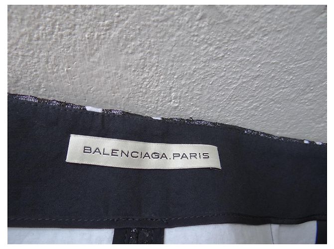 Falda de encaje Balenciaga en blanco y negro - vista 6