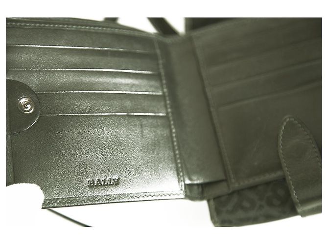 Bally Black Canvas Monogram Cartera para tarjetas de identificación Ranuras Cross Body Leather Strap Negro - vista 5