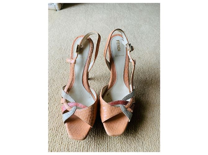 Fendi High Heels Pfirsich Grau Rosa Exotisches Leder Pink Angeln - Ansicht 2