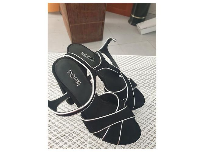 Sandali Michael Kors in pelle nera Nero - vista 2
