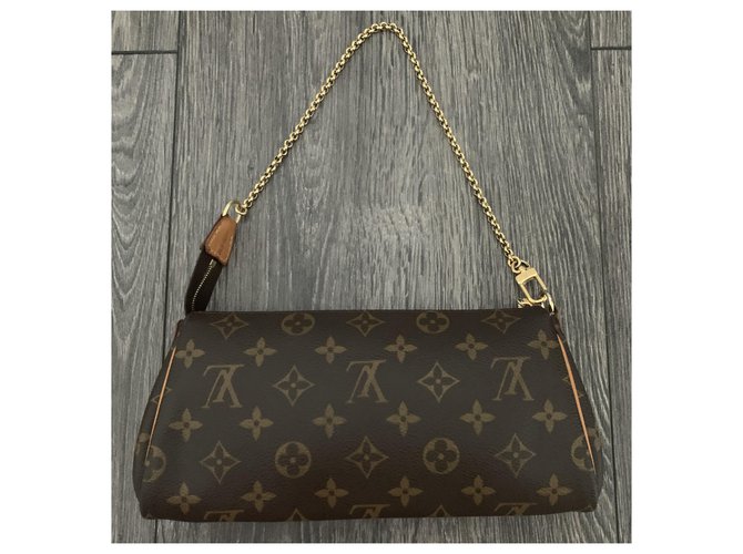 Louis Vuitton Pochette Eva Marrone - vista 4