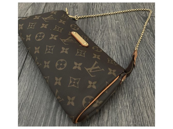 Louis Vuitton Pochette Eva Marrone - vista 6