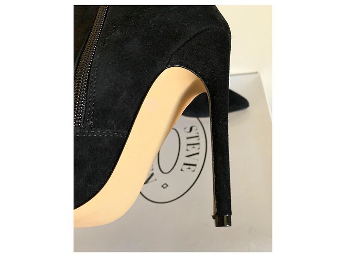 Steve Madden Wagner ankle booties - view 5