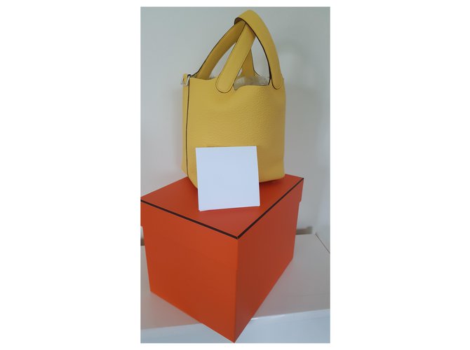 Hermès Picotin Lock 18 Amarillo - vista 4