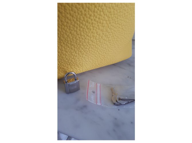 Hermès Picotin Lock 18 Amarillo - vista 6