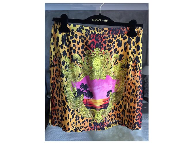Versace for H&M new silk skirt with label Leopard print - view 2