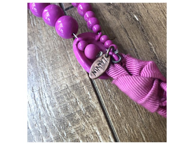 Nuova collana Lanvin For H&M Fuschia - vista 5