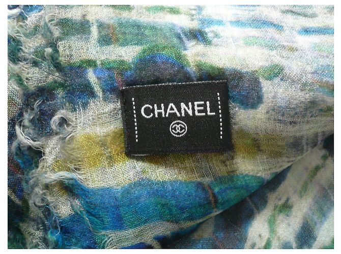 CHANEL Sotto enorme stola in cashmere e seta Multicolore - vista 10