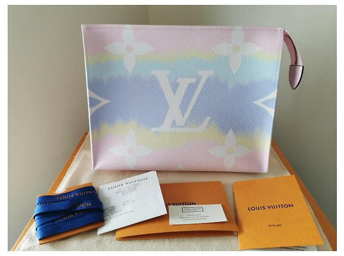 Louis Vuitton Escale Neceser 26cm Rosa - vista 10