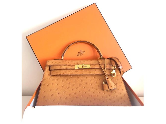 Hermès hermes kelly 32 in oro struzzo Marrone chiaro - vista 10