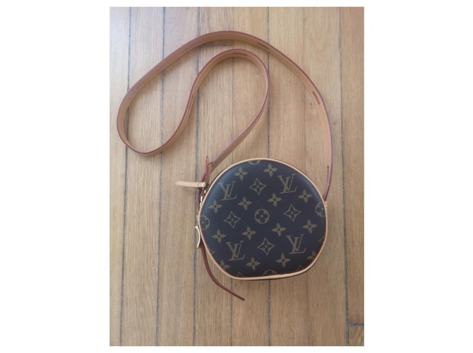 Louis Vuitton Soft Hat Box Pm Monogram Marrone scuro - vista 2