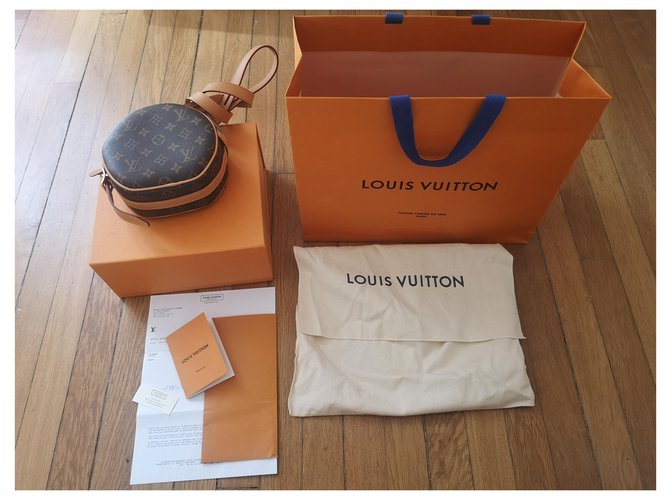 Louis Vuitton Soft Hat Box Pm Monogram Marrone scuro - vista 3