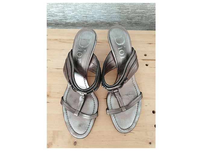 Mules Christian Dior en bronze - vue 2