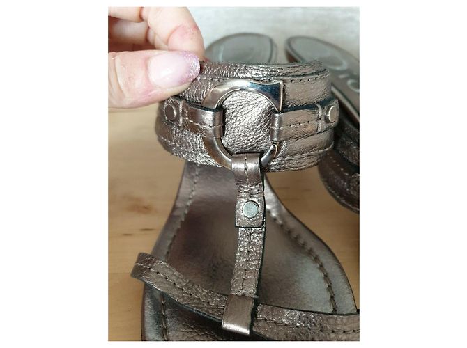 Mules Christian Dior en bronze - vue 6