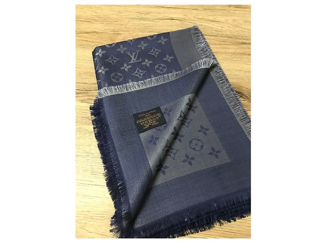 Scialle Louis Vuitton Shine in blu - vista 2