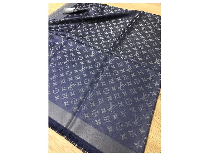 Scialle Louis Vuitton Shine in blu - vista 3