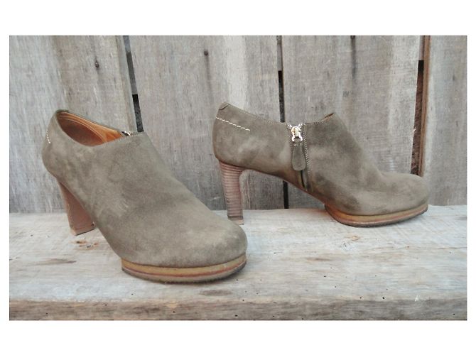 Stivaletti Chloé in scamosciato taupe taglia 38 - vista 3