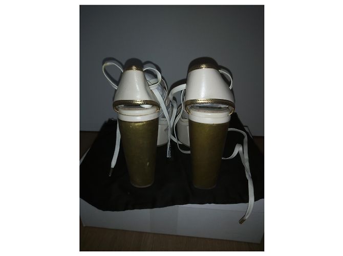 Sandali con zeppa Dolce & Gabbana in pelle eggshell Bianco sporco - vista 4