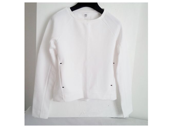 Uniqlo Tops - vista 9
