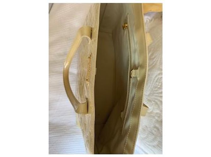 Wilshire Louis Vuitton WHILSHIRE SHOPPER MM MONOGRAMA CUERO BEIGE - vista 5