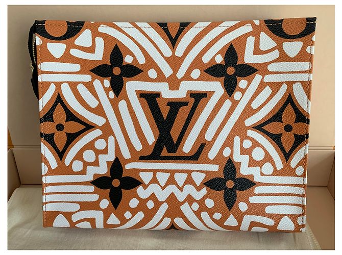 Louis Vuitton Crafty New Neceser Caramelo - vista 2