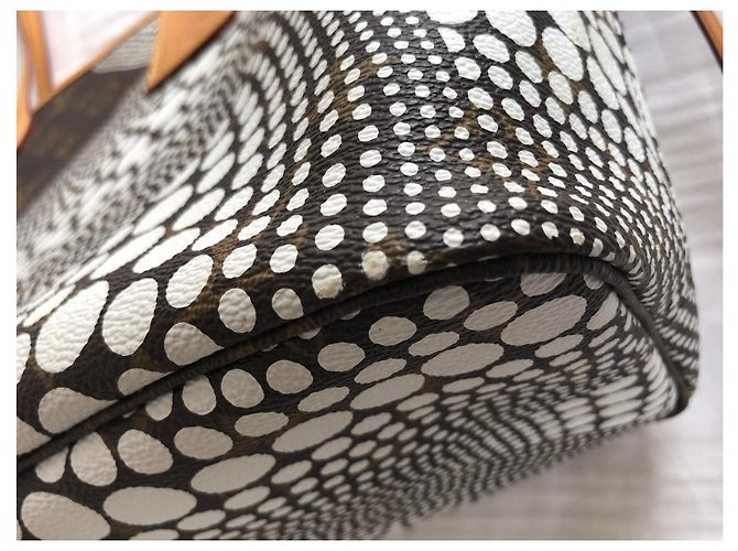 Louis Vuitton X Yayoi Kusama Neverfull MM - vista 14