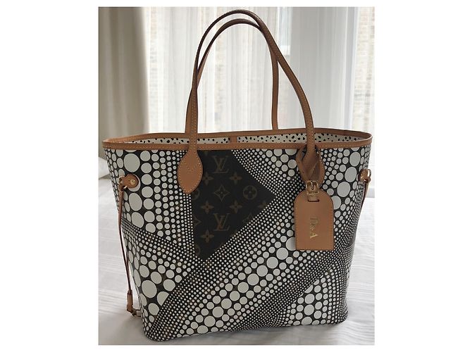 Louis Vuitton X Yayoi Kusama Neverfull MM - vista 18