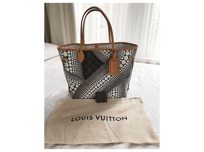 Louis Vuitton X Yayoi Kusama Neverfull MM - vista 20