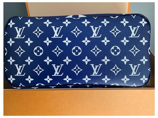 Collezione Louis Vuitton Neverfull MM Escale Azur estate 2020 Blu - vista 4