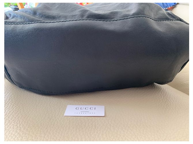 Gucci Handtasche aus schwarzem Leder - Ansicht 3