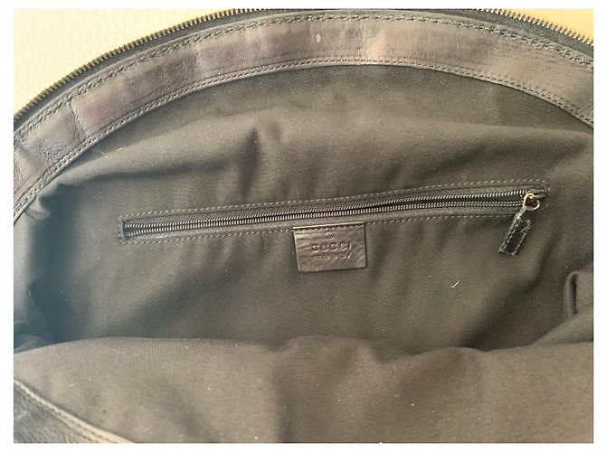 Gucci Handtasche aus schwarzem Leder - Ansicht 4