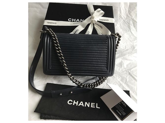 Chanel Borsa con patta Boy media w / card Blu navy Blu scuro - vista 30