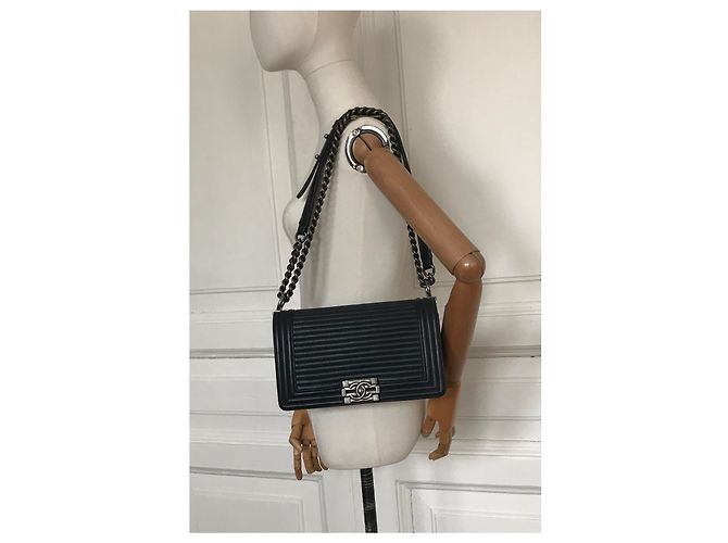 Chanel Borsa con patta Boy media w / card Blu navy Blu scuro - vista 4