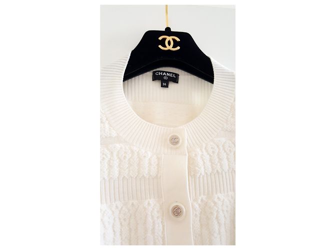 Cambon Neuer authentischer Chanel 19B Wolle Cardigan CC Knöpfe $3.9k Größe 36 Selten! Weiß - Ansicht 2