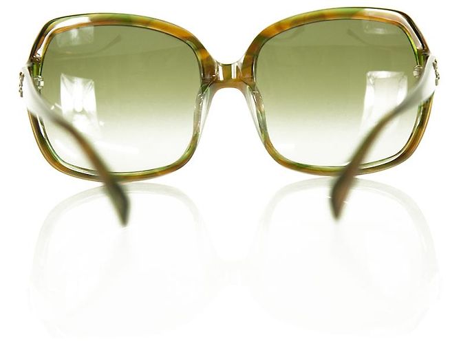 Vera Wang V209 Occhiali da sole in tartaruga con montatura in verde marrone e bretelle in plastica - vista 2