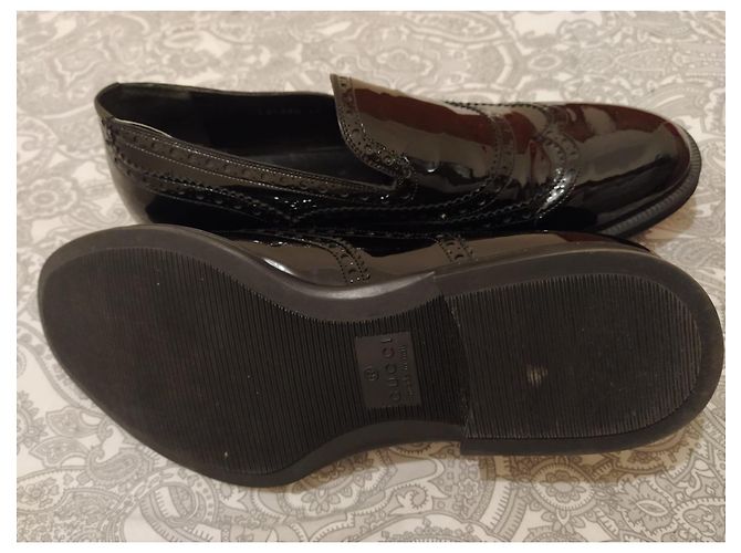 Mocassini Gucci Vero Cuoio in vernice nera Nero - vista 2