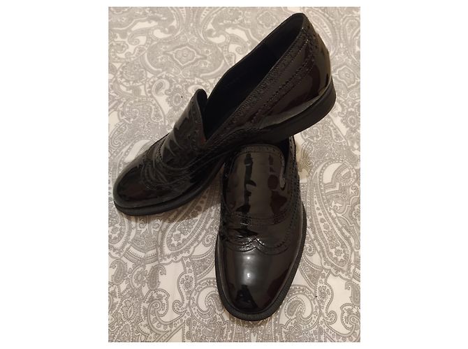 Mocassini Gucci Vero Cuoio in vernice nera Nero - vista 3