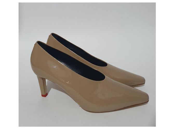 Décolleté Aeyde in vernice beige - vista 2