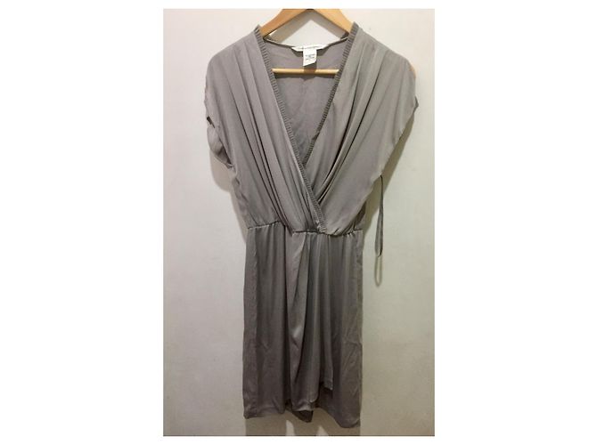 Diane Von Furstenberg Vestido de seda con efecto cruzado de DvF Mateo Gris - vista 6