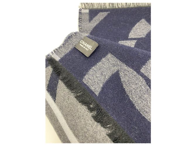 Sciarpa Chanel in cashmere grigio e blu - vista 2