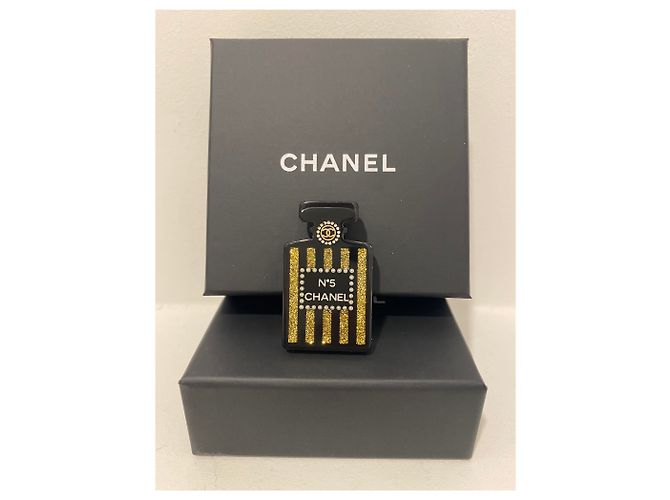 Spilla Chanel N.5 in resina , Jamais porté Multicolore - vista 3