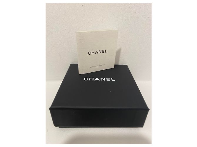 Spilla Chanel N.5 in resina , Jamais porté Multicolore - vista 6