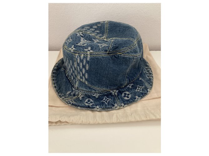 Louis Vuitton Hats Beanies Blue Cotton Denim ref.214258 - Joli Closet