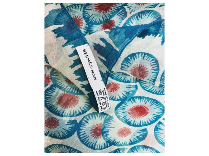 Sciarpa Hermès Giant Square in chiffon di seta blu - vista 3