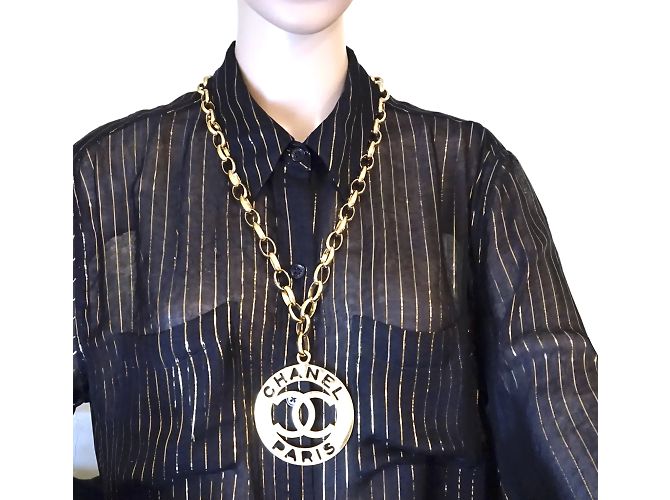 Collana Chanel Gold CC Oversize Cutout D'oro - vista 2